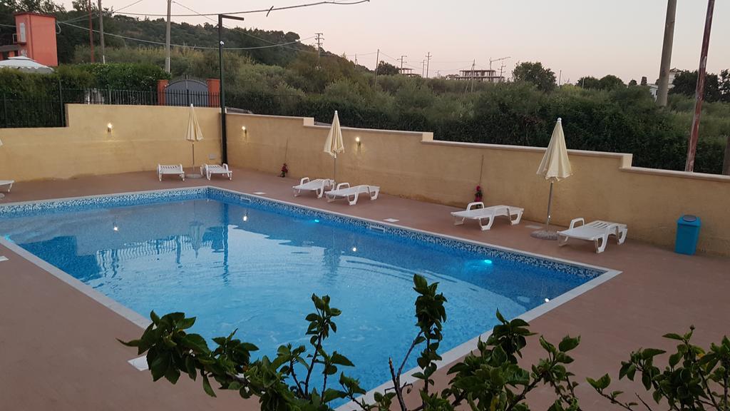 Laura Casa Vacanze Capo Vaticano Exterior foto